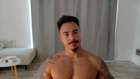 Snapshot of master_lukass chatting on June 19, 11:47 am master_lukass online show from June 19, 11:47 am