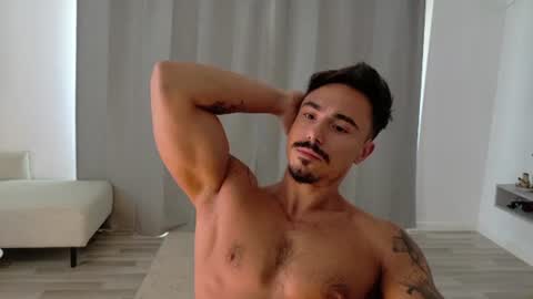 master_lukass online show from August 4, 11:46 am