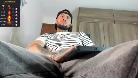 steven  online show from October 27, 12:26 am