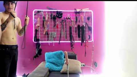 Axel And Melany online show from May 16, 12:26 pm