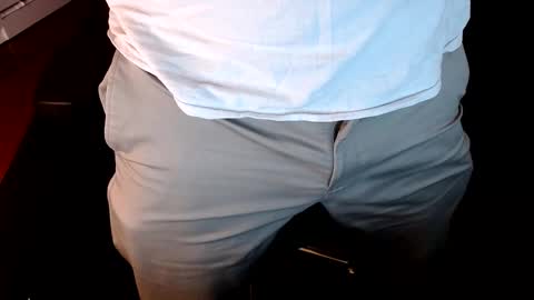 Snapshot of masterbatingdude chatting on February 26, 7:49 pm Masterbatingdude online show from February 26, 7:49 pm
