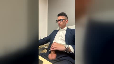 Snapshot of masterboss_fl chatting on May 25, 12:00 pm Master Boss online show from May 25, 12:00 pm