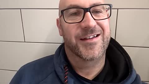 Snapshot of masterclass69er chatting on March 5, 10:11 am Bob online show from March 5, 10:11 am