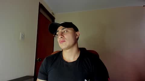 masterfiterotic online show from February 13, 10:33 pm