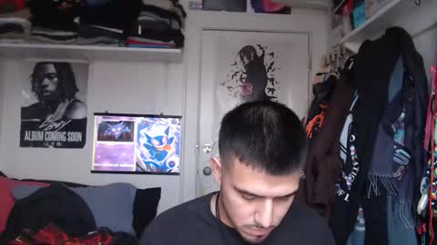 mastergoku405064 online show from February 7, 9:40 pm