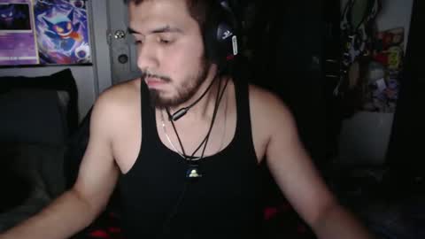 Snapshot of mastergoku945657 chatting on November 17, 6:08 am mastergoku945657 online show from November 17, 6:08 am