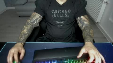 Snapshot of masterkingmuscle chatting on January 14, 9:41 pm masterkingmuscle online show from January 14, 9:41 pm