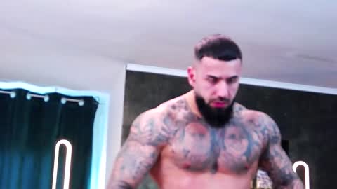 Snapshot of masterkingofmuscle chatting on February 4, 1:16 pm masterkingofmuscle online show from February 4, 1:16 pm