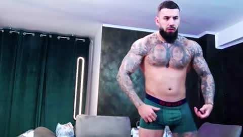 Snapshot of masterkingofmuscle chatting on February 17, 9:52 pm masterkingofmuscle online show from February 17, 9:52 pm