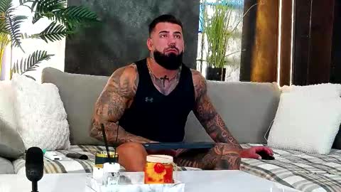 masterkingofmuscle online show from September 22, 8:49 am