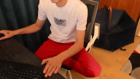 Snapshot of mastermiko chatting on February 4, 6:25 pm Silly Rabbit online show from February 4, 6:25 pm