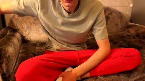 Snapshot of mastermiko chatting on March 18, 9:12 am Silly Rabbit online show from March 18, 9:12 am