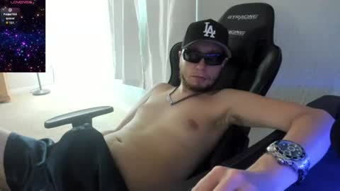 Snapshot of mastermusclebro chatting on July 3, 8:37 pm mastermusclebro online show from July 3, 8:37 pm