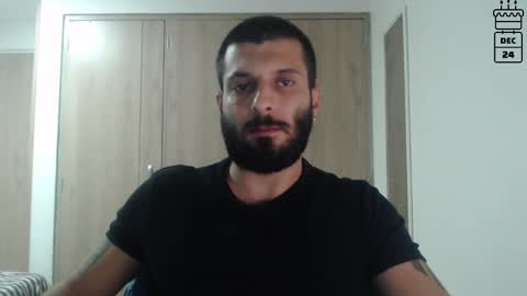 Snapshot of masterofinfatuation chatting on December 15, 4:18 am   online show from December 15, 4:18 am