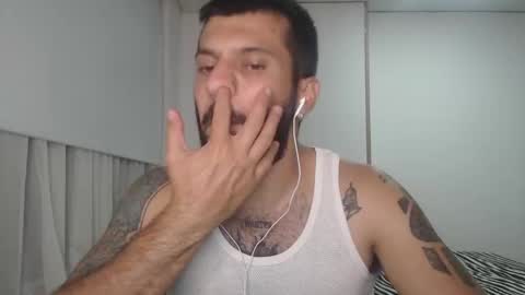 Snapshot of masterofinfatuation chatting on January 11, 4:38 am   online show from January 11, 4:38 am