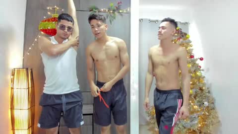 Team Cris Darwin- Fernando- Stiven- David online show from December 29, 2:21 pm
