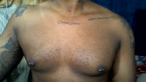 Snapshot of mastershow69 chatting on February 16, 1:25 am camilo online show from February 16, 1:25 am