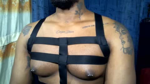 Snapshot of mastershow69 chatting on March 10, 3:34 am camilo online show from March 10, 3:34 am