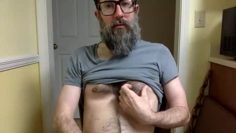 Snapshot of masturbauteur chatting on April 13, 11:21 pm masturbauteur online show from April 13, 11:21 pm