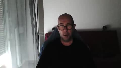 Snapshot of mat11efou chatting on October 8, 7:28 am mat11efou online show from October 8, 7:28 am