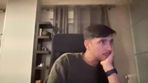 Aaron online show from November 2, 9:28 pm