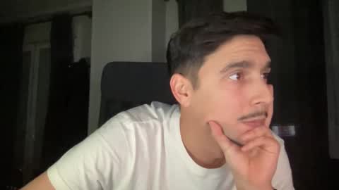 Aaron online show from February 3, 7:30 pm