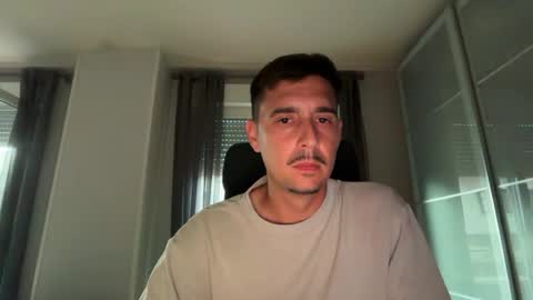 Aaron online show from June 14, 6:43 pm