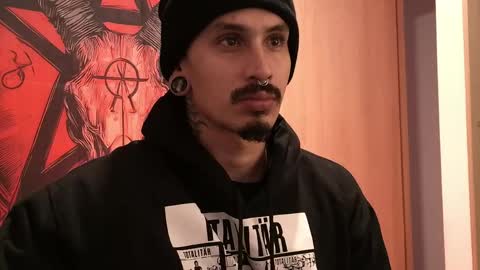 Mateo online show from April 2, 11:35 pm