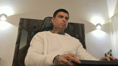 Snapshot of mateo_dilucajs1 chatting on November 19, 9:53 am mateo_dilucajs1 online show from November 19, 9:53 am