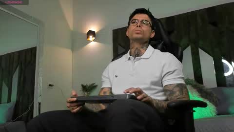 Snapshot of mateo_dilucajs1 chatting on February 4, 11:42 pm mateo_dilucajs1 online show from February 4, 11:42 pm