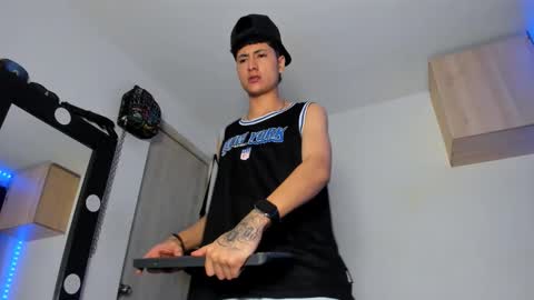 mateo_escobar online show from September 9, 4:12 am