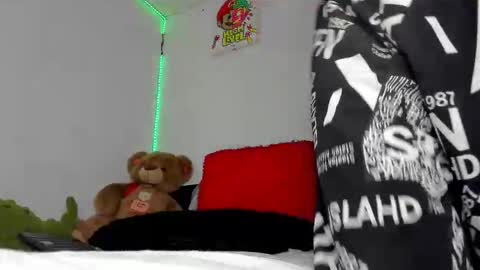 mateo_escobar online show from January 14, 12:22 pm