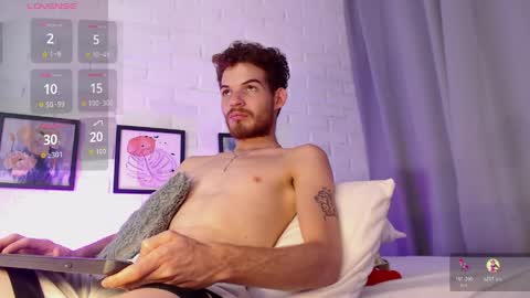 MATEO HUNTER online show from April 1, 5:19 am