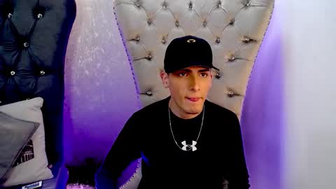 Snapshot of mateo_mitchell chatting on October 5, 3:38 am mateo mitchell online show from October 5, 3:38 am