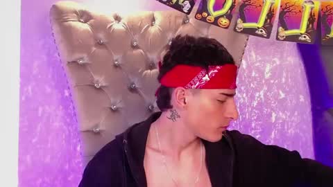 mateo mitchell online show from October 19, 5:08 am