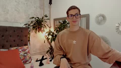 Mateo online show from February 7, 11:13 pm