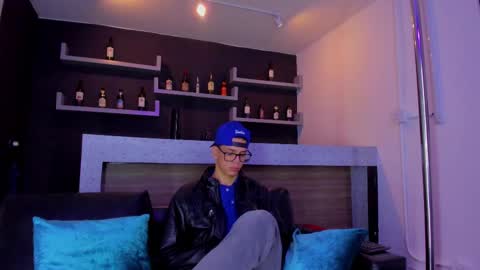 Mateo online show from February 20, 1:25 am
