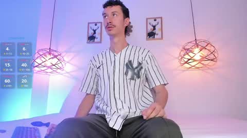 Snapshot of mateocollins_ chatting on June 8, 7:58 pm Mateo Collins online show from June 8, 7:58 pm