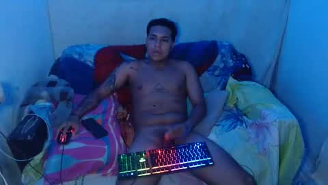 Snapshot of mateuspolla chatting on November 22, 5:01 pm mateuspolla online show from November 22, 5:01 pm