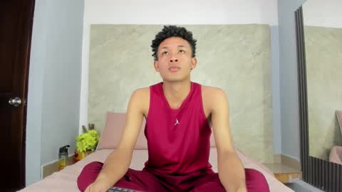 matheoo_23 online show from March 25, 7:09 pm