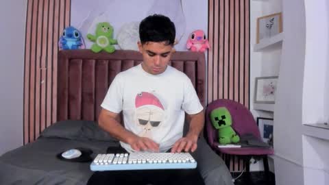 Mateo online show from February 11, 11:59 am