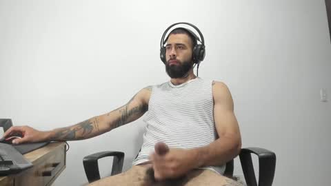 Matheus     online show from December 31, 3:45 am