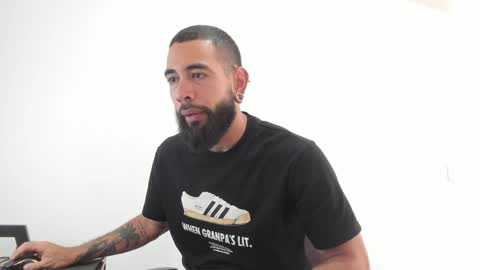 Matheus     online show from January 30, 9:36 pm