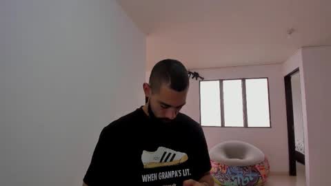 Matheus     online show from September 14, 9:25 pm