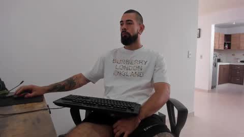 Matheus     online show from September 15, 3:01 pm