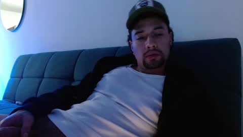 Snapshot of mathew444 chatting on February 20, 6:37 am STRURIBE ON INSTAGRAM online show from February 20, 6:37 am