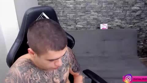 Mathew Independent model online show from October 7, 9:56 pm