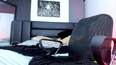 mathewboy2 online show from March 18, 2:53 pm