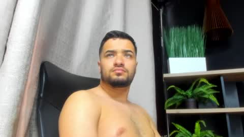 Snapshot of mathews_colton1 chatting on July 6, 4:09 pm Mathews online show from July 6, 4:09 pm