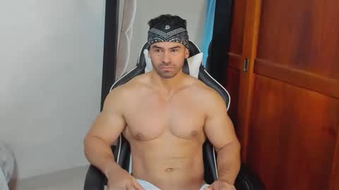 mathews_smith online show from March 15, 11:49 am